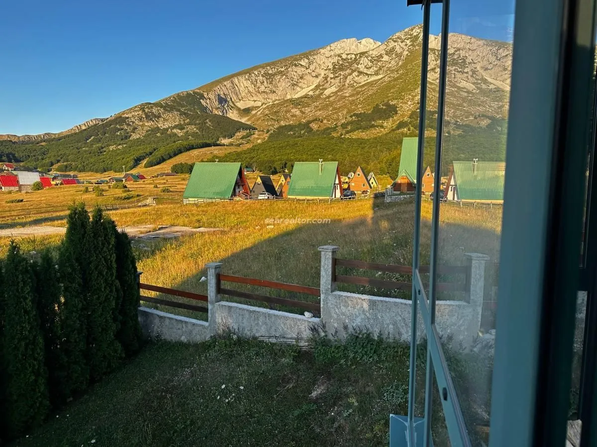 Prodaja, kuća, 180m², Žabljak, Crna Gora