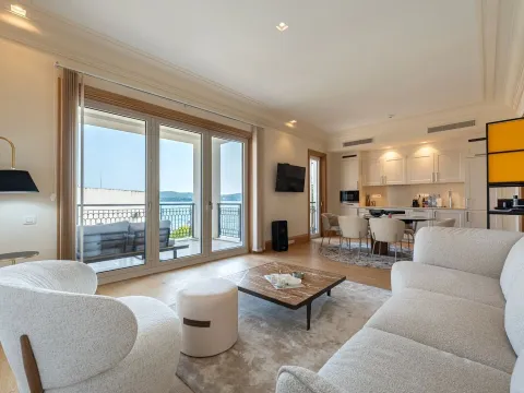 Prodaja, dvosoban stan, 107m², Porto Montenegro, Tivat - image 2