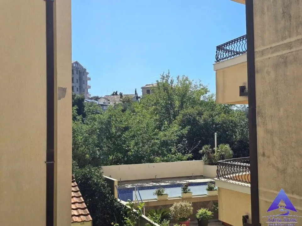 Sale, one bedroom apartment, 63m², Bečići, Budva