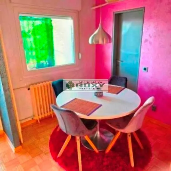 Prodaja, dvosoban stan, 75m², Novi Beograd Blok 61, Novi Beograd Sve Podlokacije