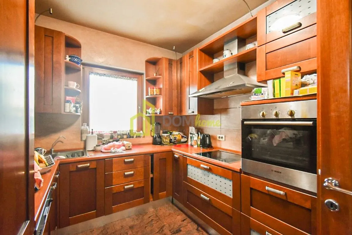 Sale, house, 300m², Zabjelo, Podgorica