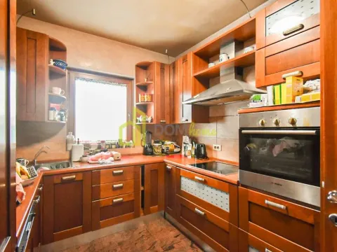 Prodaja, kuća, 300m², Zabjelo, Podgorica - image 11