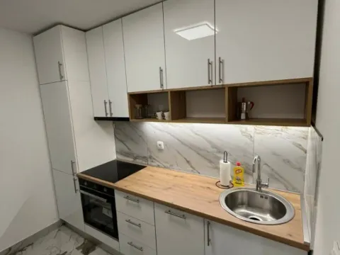 Rent, one bedroom apartment, 54m², Đenovići, Herceg Novi - image 11