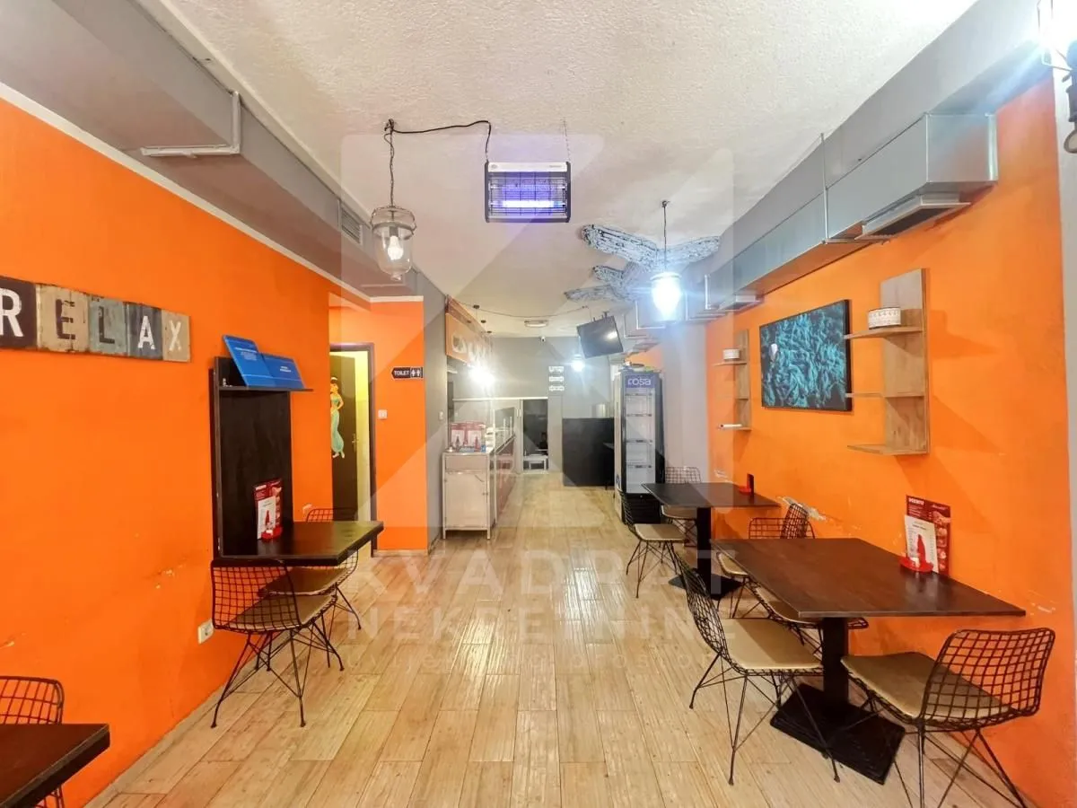 Izdavanje, poslovni prostor, 70m², Centar, Podgorica