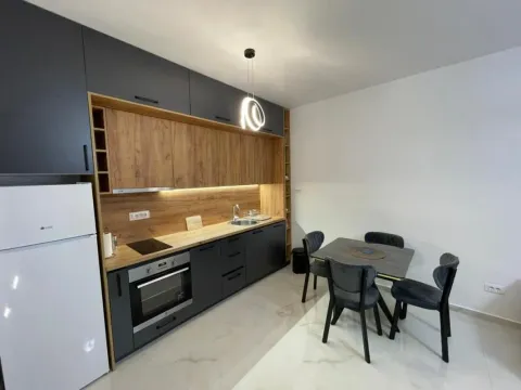 Rent, one bedroom apartment, 45m², Čeluga, Bar - image 1