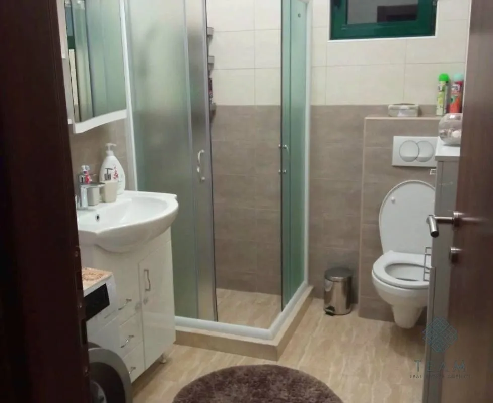 Prodaja, trosoban stan, 101m², Pržice, Kotor