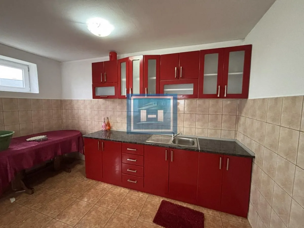 Prodaja, kuća, 194m², Ribare, Jagodina