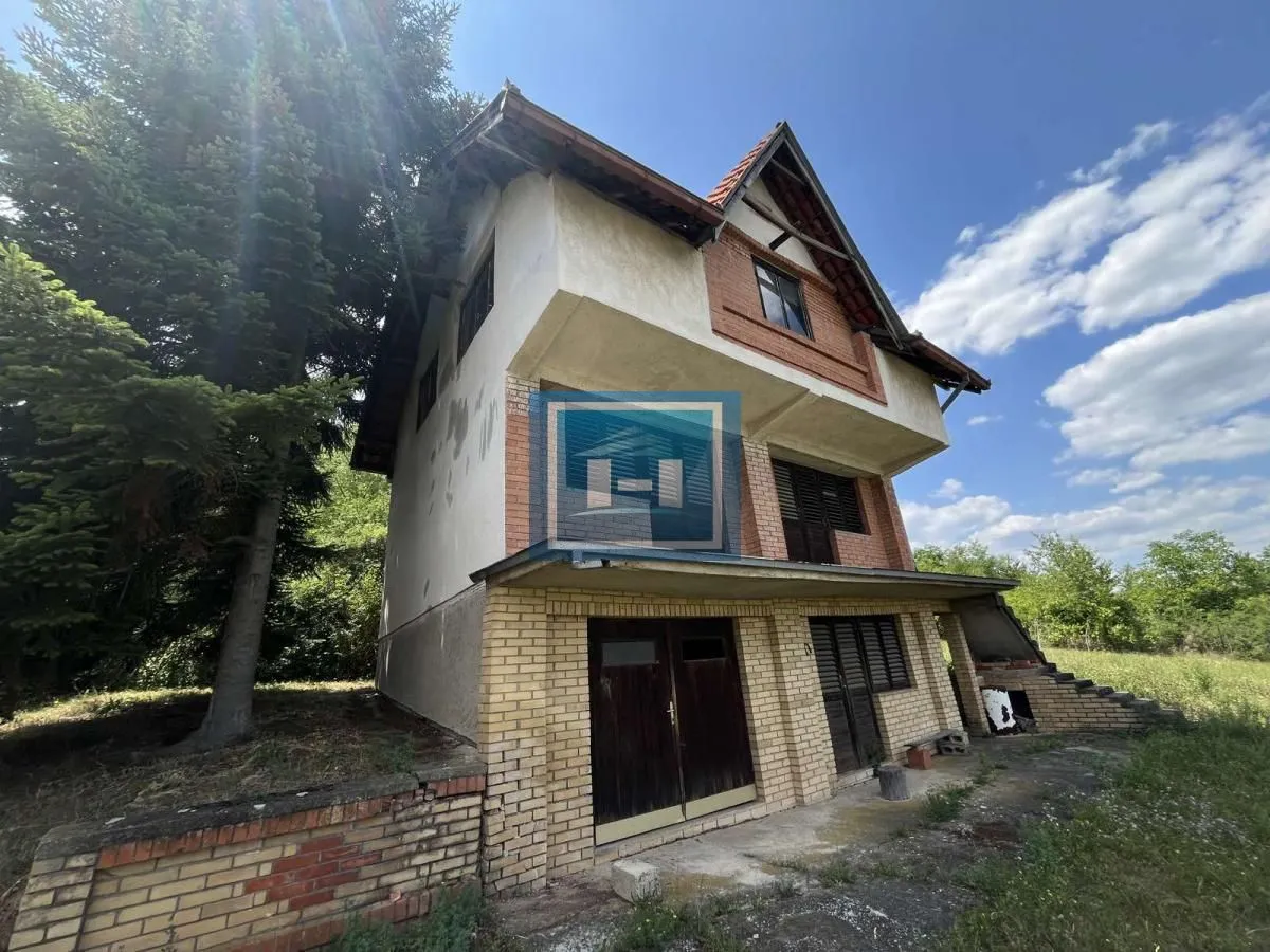 Prodaja, kuća, 150m², Vinorača, Jagodina