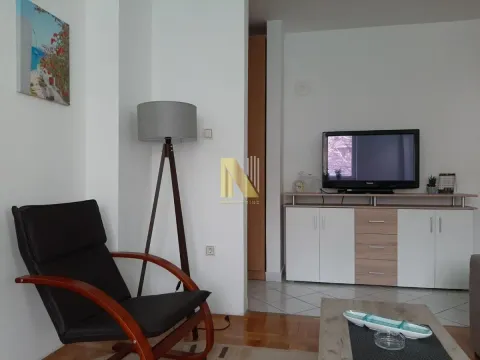 Izdavanje, dvosoban stan, 43m², Sajmište, Novi Sad - image 3