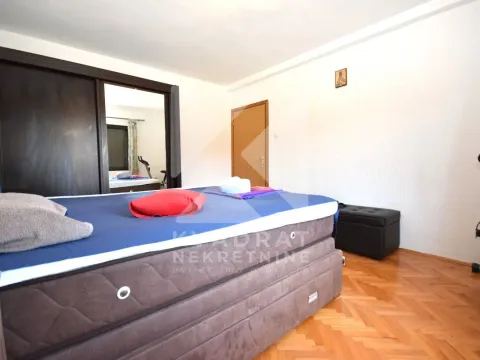 Prodaja, kuća, 320m², Murtovina, Podgorica - image 21