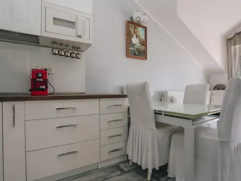 Sale, four bedroom apartment, 98m², Sveti Stefan, Budva - image 4