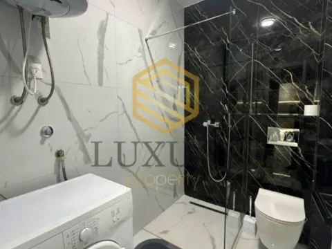 Prodaja, jednosoban stan, 39m², Centar, Podgorica - image 9