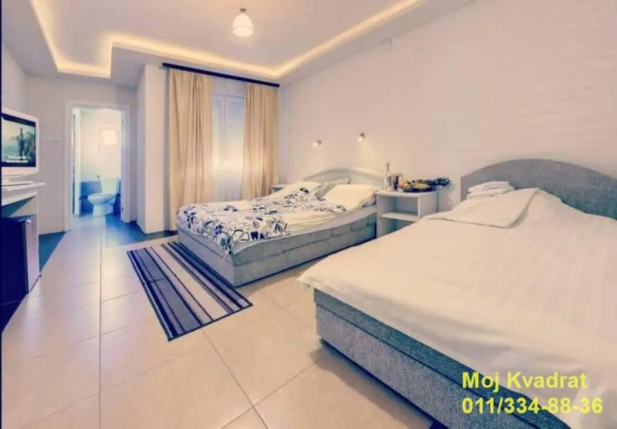 Izdavanje, ugostiteljski objekat, 718m², Gornji Milanovac, Srbija