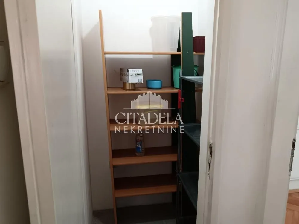 Prodaja, dvosoban stan, 52m², Cvetkova Pijaca, Zvezdara Sve Podlokacije