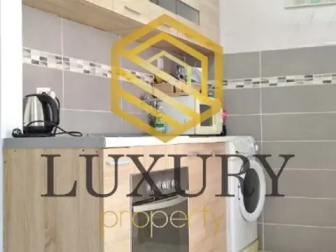 Izdavanje, garsonjera, 40m², Stari Aerodrom, Podgorica - image 7