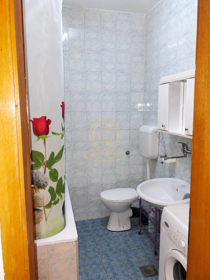 Izdavanje, jednosoban stan, 20m², Grbavica, Novi Sad Sve Podlokacije
