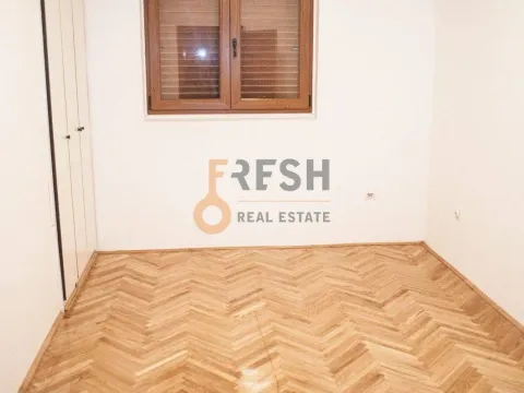 Sale, house, 397m², Ostalo, Podgorica - image 10