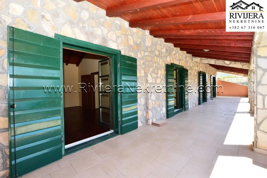 Prodaja, kuća, 219m², Đenovići, Herceg Novi