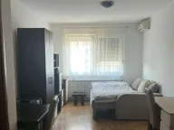 Izdavanje, garsonjera, 26m², Bulevar Evrope, Novi Sad Sve Podlokacije - image 1