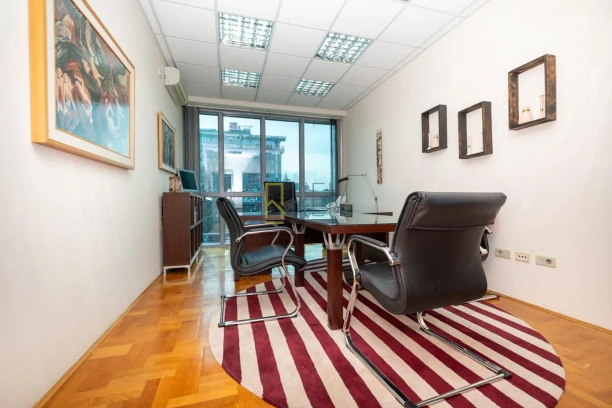 Rent, office space, 78m², Kruševac, Podgorica