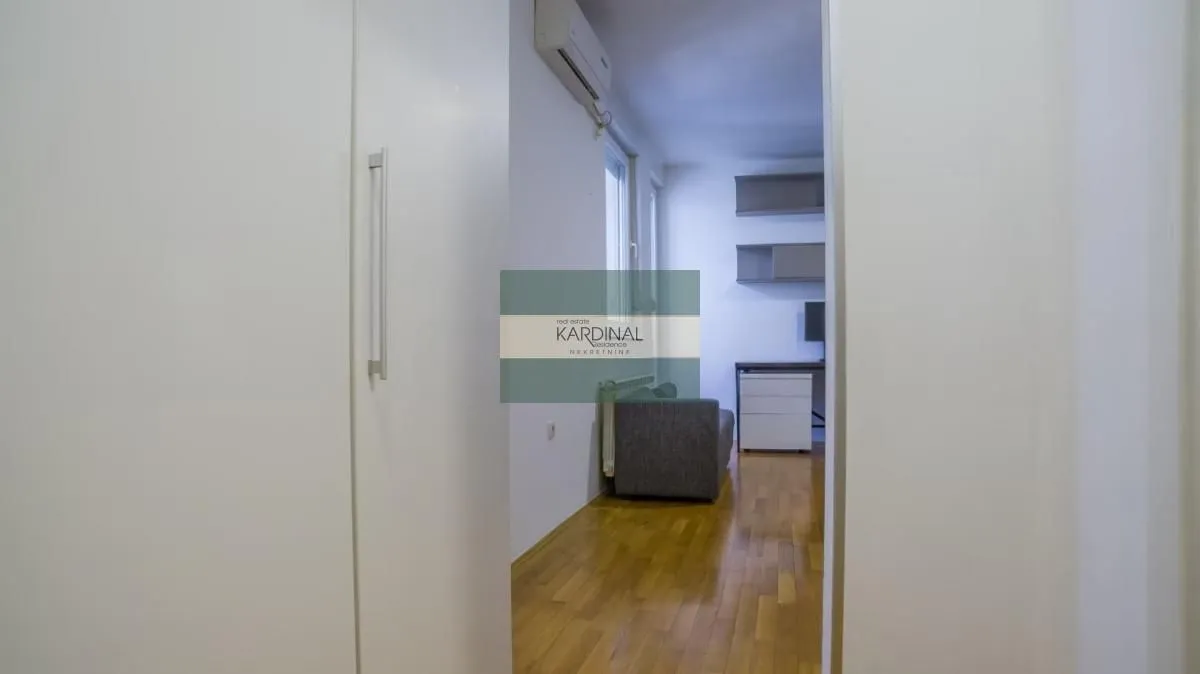 Prodaja, jednosoban stan, 42m², Nova Detelinara, Novi Sad Sve Podlokacije