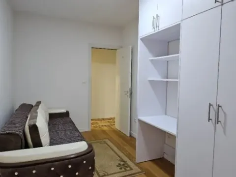 Izdavanje, dvosoban stan, 70m², Central Point, Podgorica - image 8