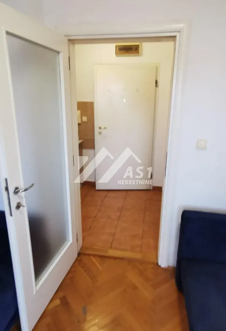 Rent, apartment, 22m², Grbavica, Novi Sad Sve Podlokacije