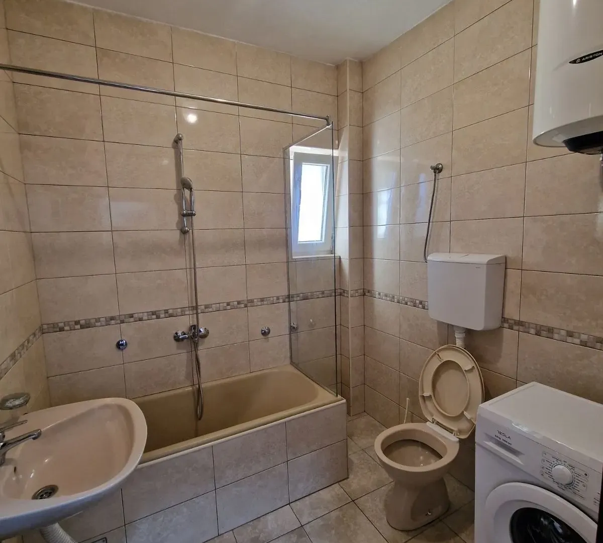 Rent, two bedroom apartment, 80m², Zlatica, Podgorica