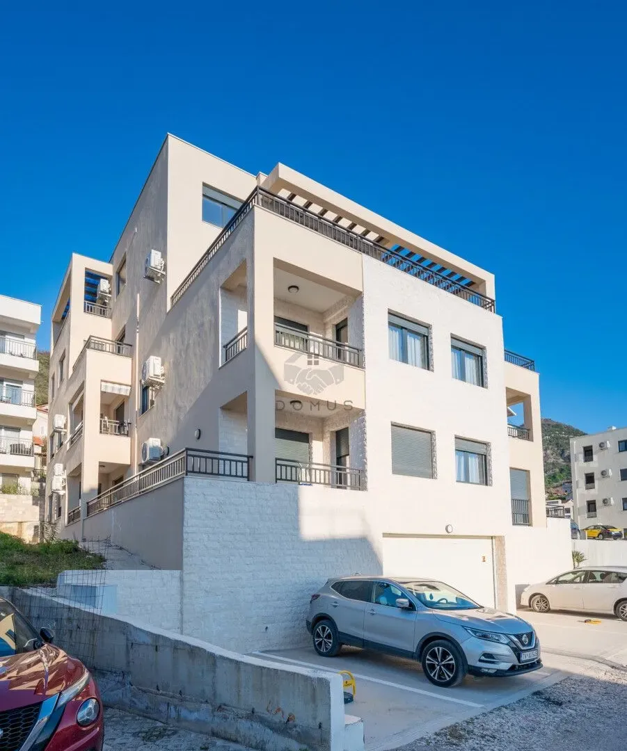 Prodaja, dvosoban stan, 63m², Tivat, Crna Gora