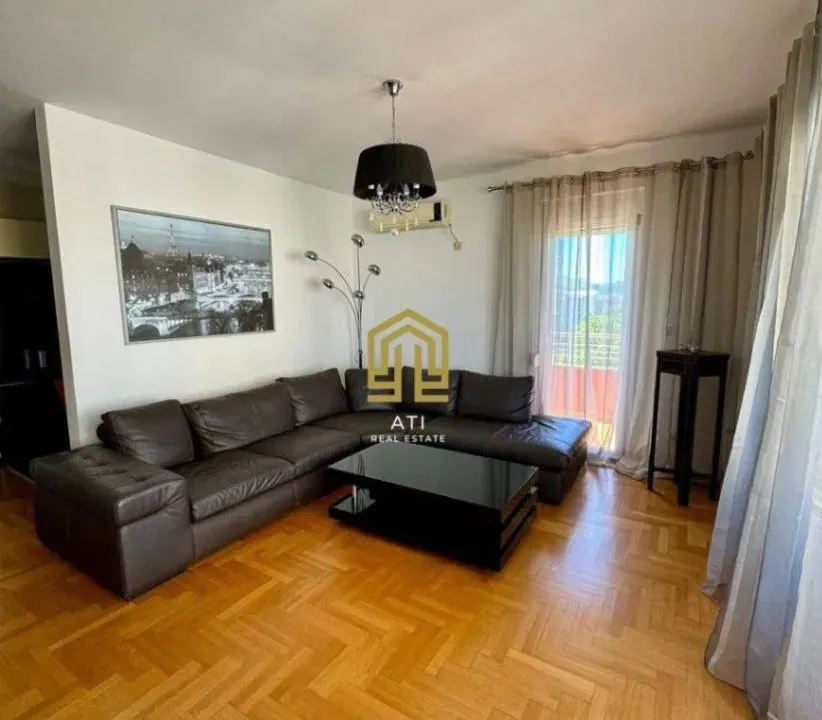 Prodaja, dvosoban stan, 86m², Centar, Bar