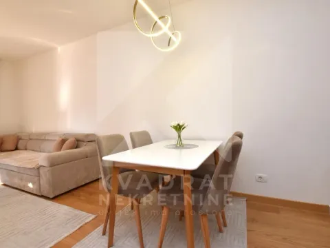 Izdavanje, jednosoban stan, 48m², New City, Podgorica - image 4