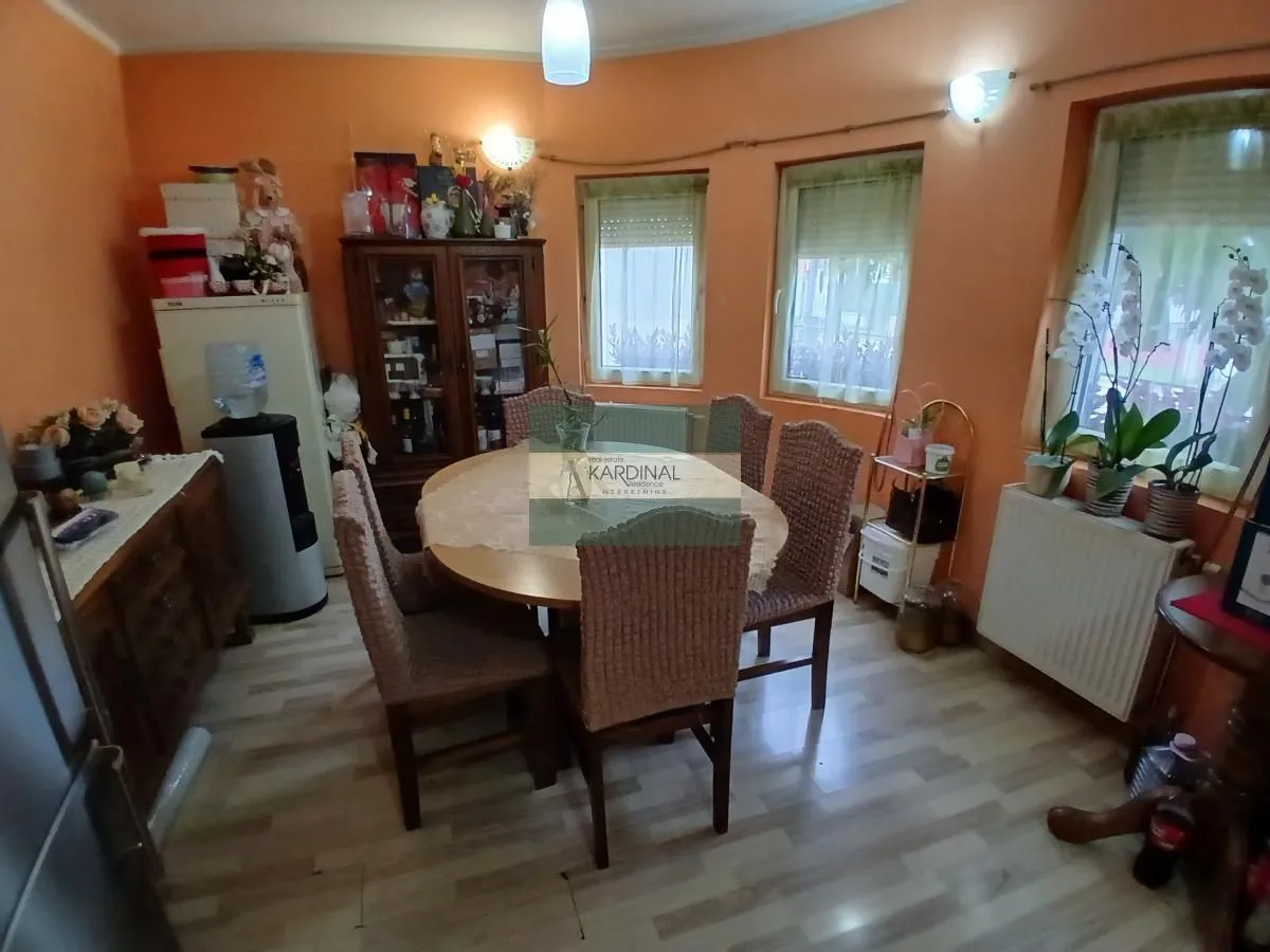Prodaja, kuća, 334m², Tavrića obori, Jagodina