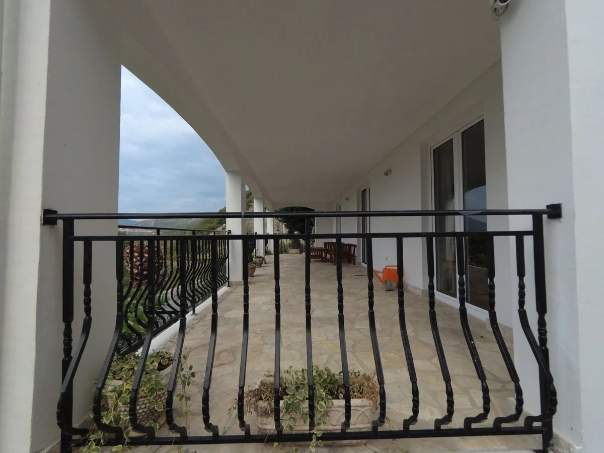 Sale, house, 486m², Bečići, Budva