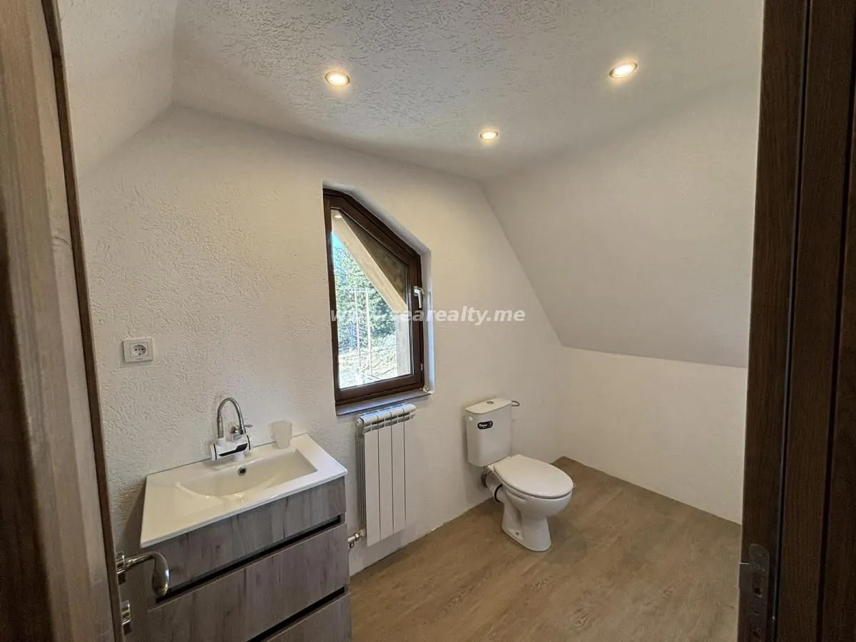 Sale, house, 320m², Žabljak, Crna Gora