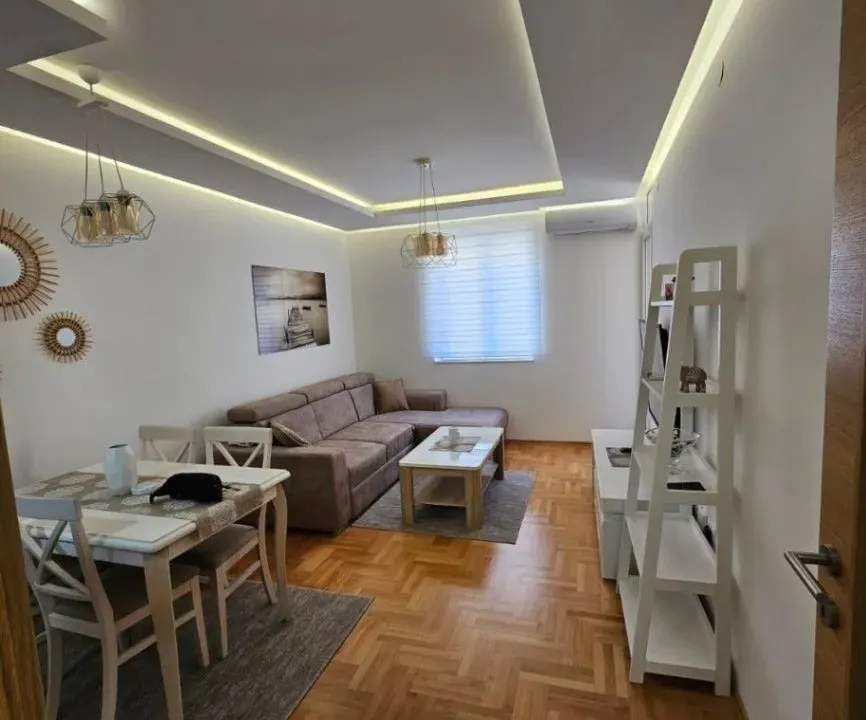Rent, three bedroom apartment, 80m², Budva, Crna Gora