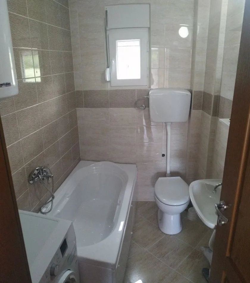 Prodaja, kuća, 100m², Podgorica, Crna Gora