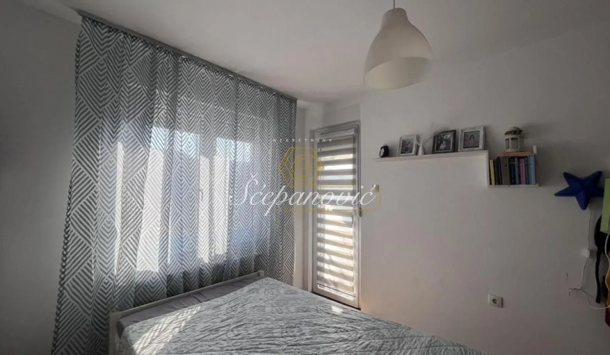 Prodaja, trosoban stan, 75m², Petrovaradin, Novi Sad