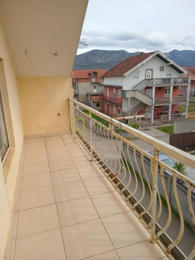 Prodaja, trosoban stan, 90m², Zagorič, Podgorica