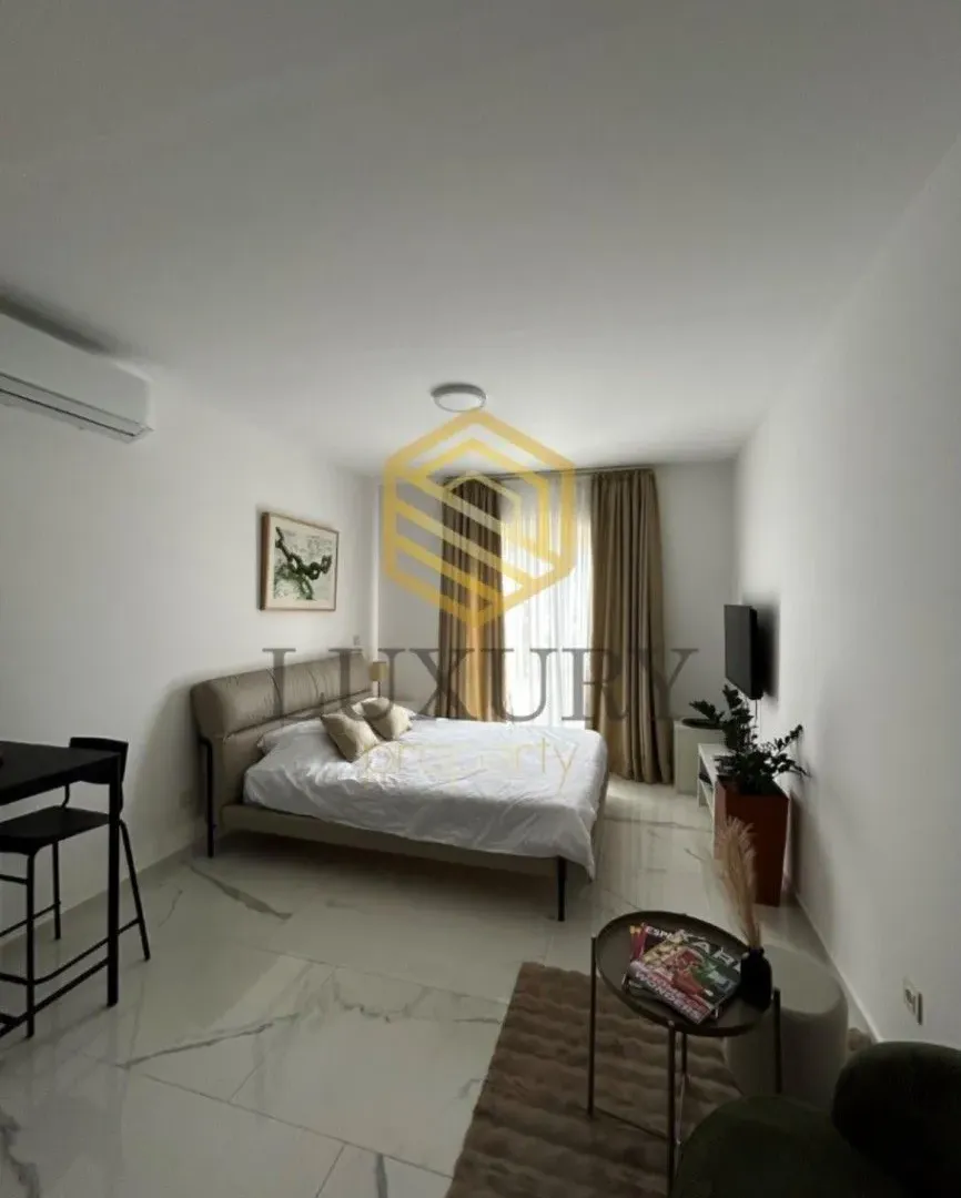 Izdavanje, garsonjera, 27m², Pržno, Budva