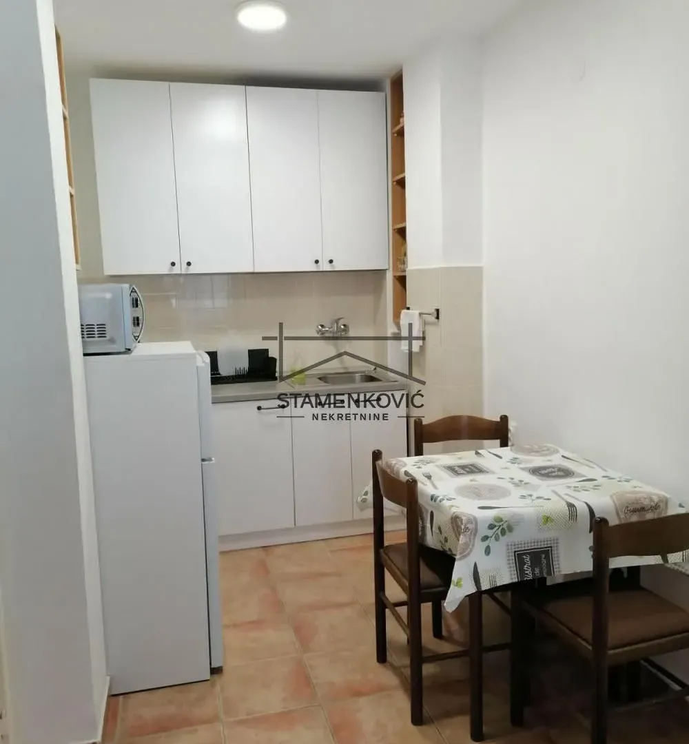 Prodaja, dvosoban stan, 40m², Liman 1, Novi Sad Sve Podlokacije