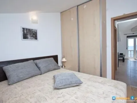 Izdavanje, jednosoban stan, 30m², Kumbor, Herceg Novi - image 5