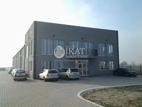 Rent, office space, 1045m², Karlovčić, Pećinci