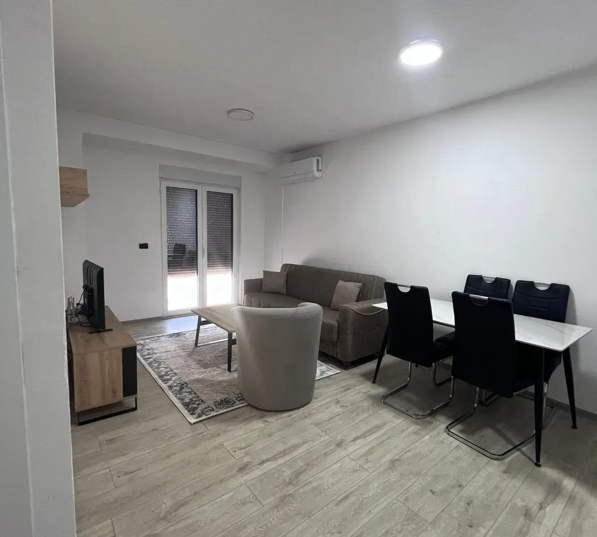 Rent, one bedroom apartment, 55m², Bjeliši, Bar