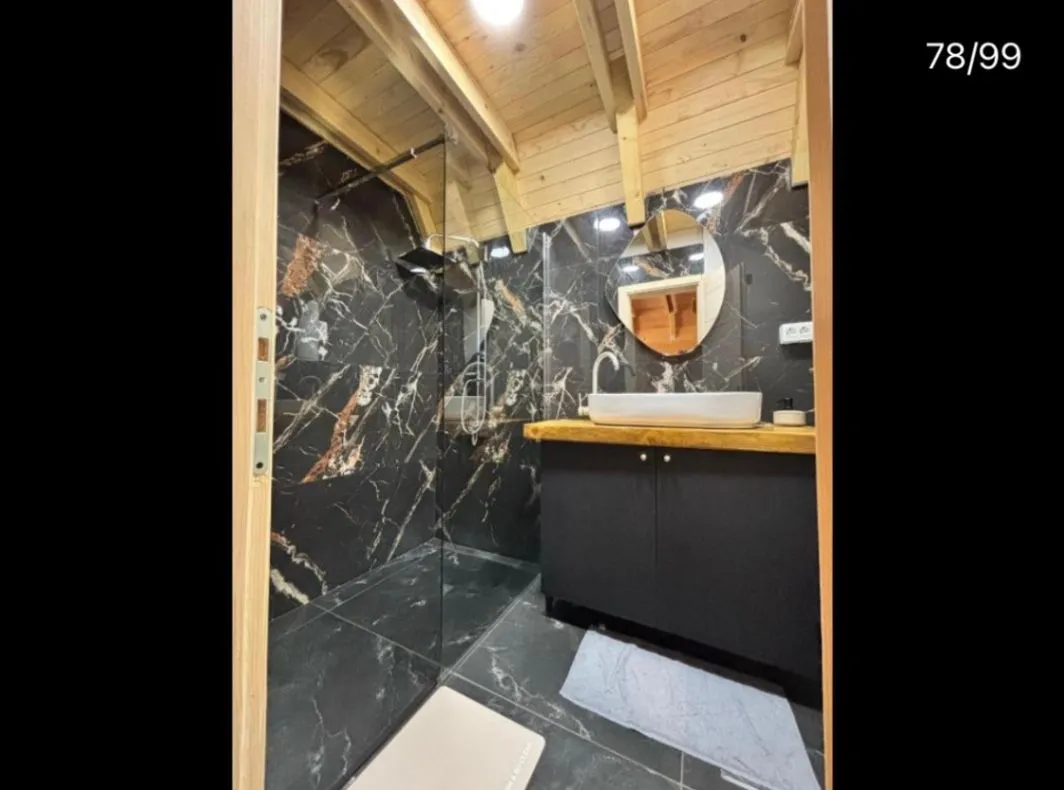 Prodaja, kuća, 832m², Razvršje, Žabljak