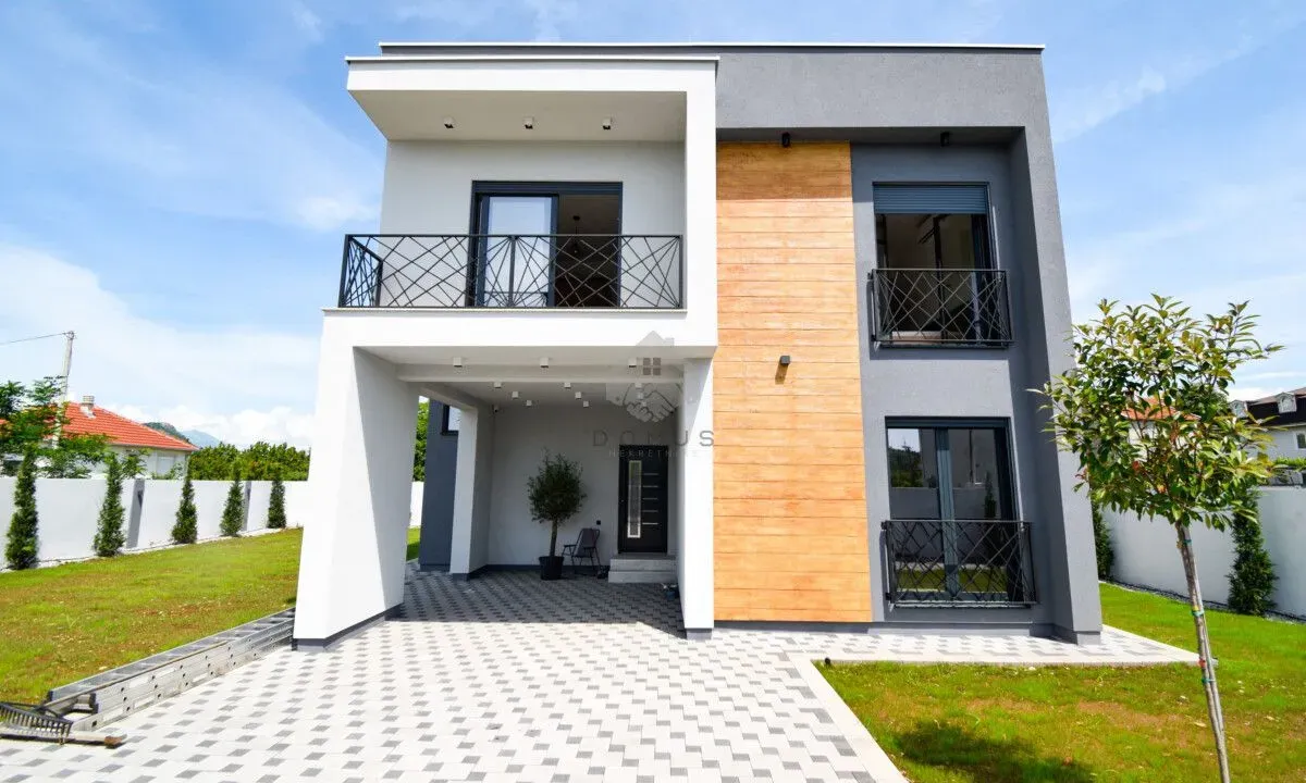 Prodaja, kuća, 154m², Dahna, Podgorica