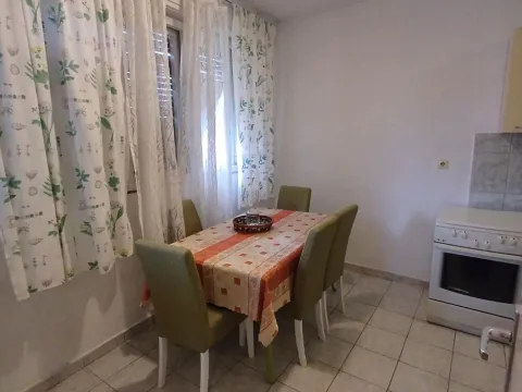 Izdavanje, dvosoban stan, 90m², Preko Morače, Podgorica - image 8