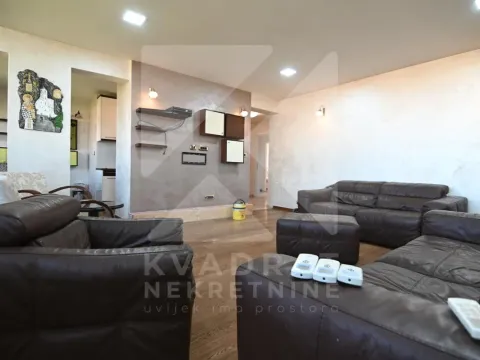 Prodaja, trosoban stan, 110m², Preko Morače, Podgorica