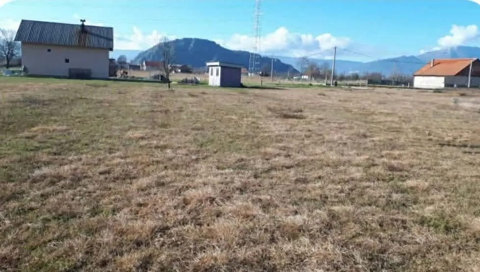 Prodaja, plac, 2000m², Pričelje, Podgorica