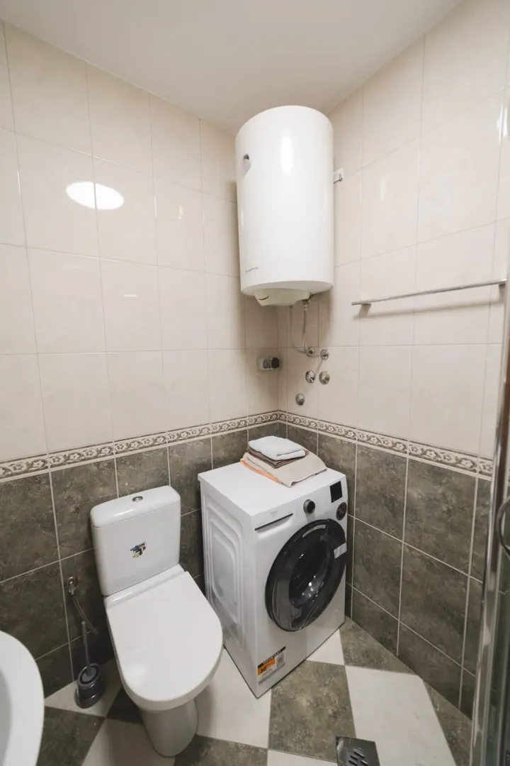 Izdavanje, dvosoban stan, 62m², Momišići, Podgorica