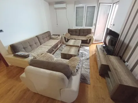 Izdavanje, trosoban stan, 90m², Podgorica, Crna Gora - image 4
